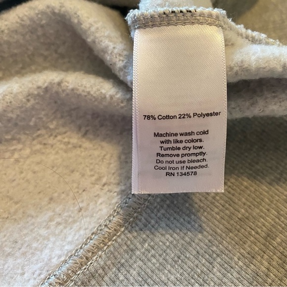 Vineyard Vines Women Crewneck Cotton Sweatshirt in Gray with Green Patch Medium - Picture 4 of 7